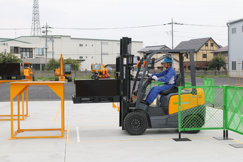 フォークリフト運転技能講習 加藤製作所